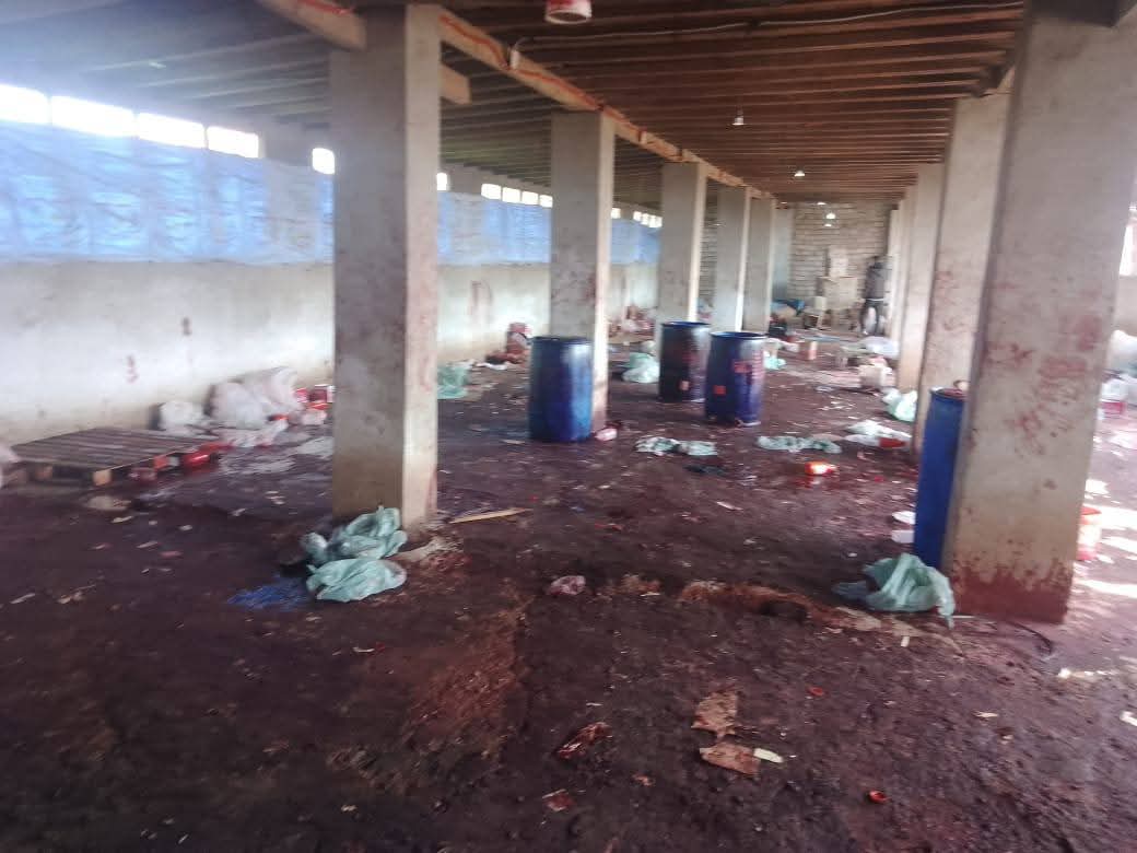 مصنع عصائر متستر داخل إحدى مزارع الدواجن