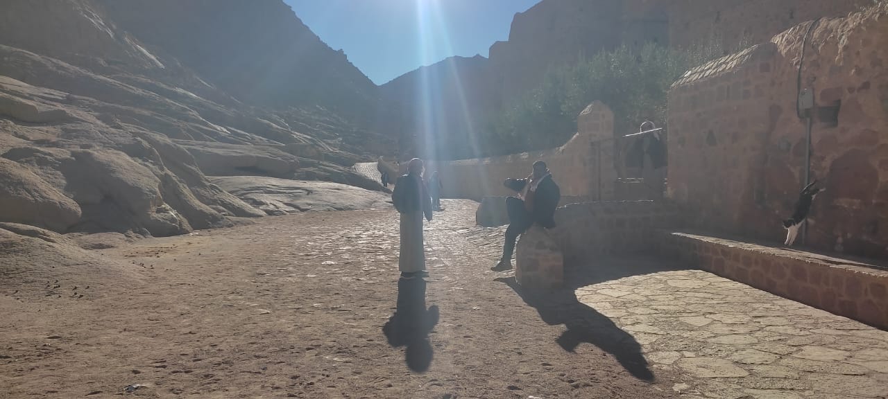 تسلق جبل موسى لمشاهدة شروق الشمس من أعلى قمة في مصر