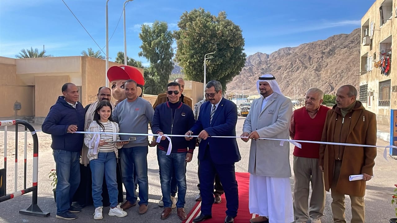 افتتاح معرض سوق اليوم الواحد بمدينة نويبع بتخفيضات تصل لـ 30%