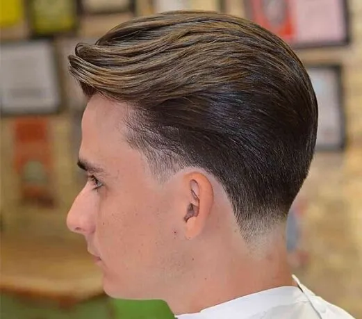 قصة الشعر المتدرج Fade Haircut