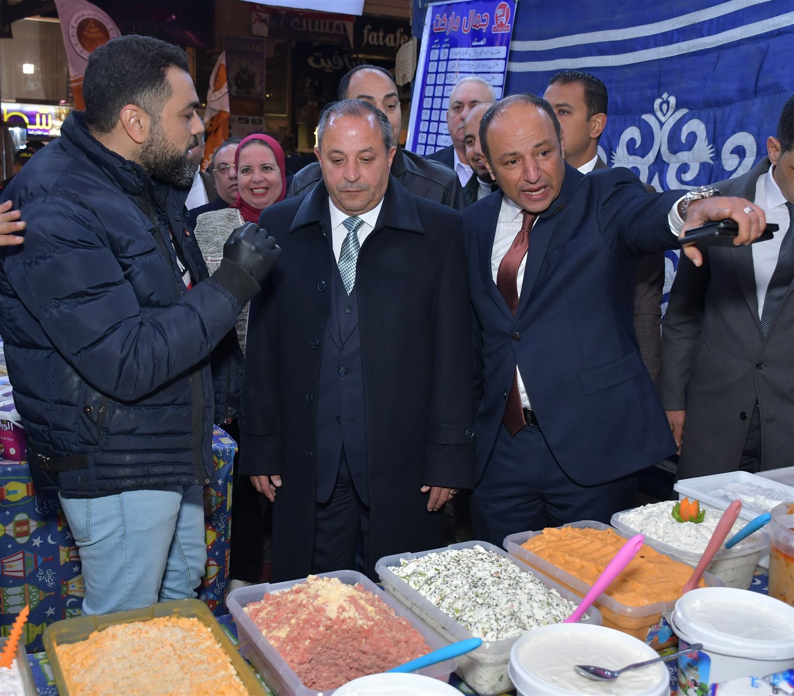 محافظ بورسعيد يفتتح معرض رمضان الخير