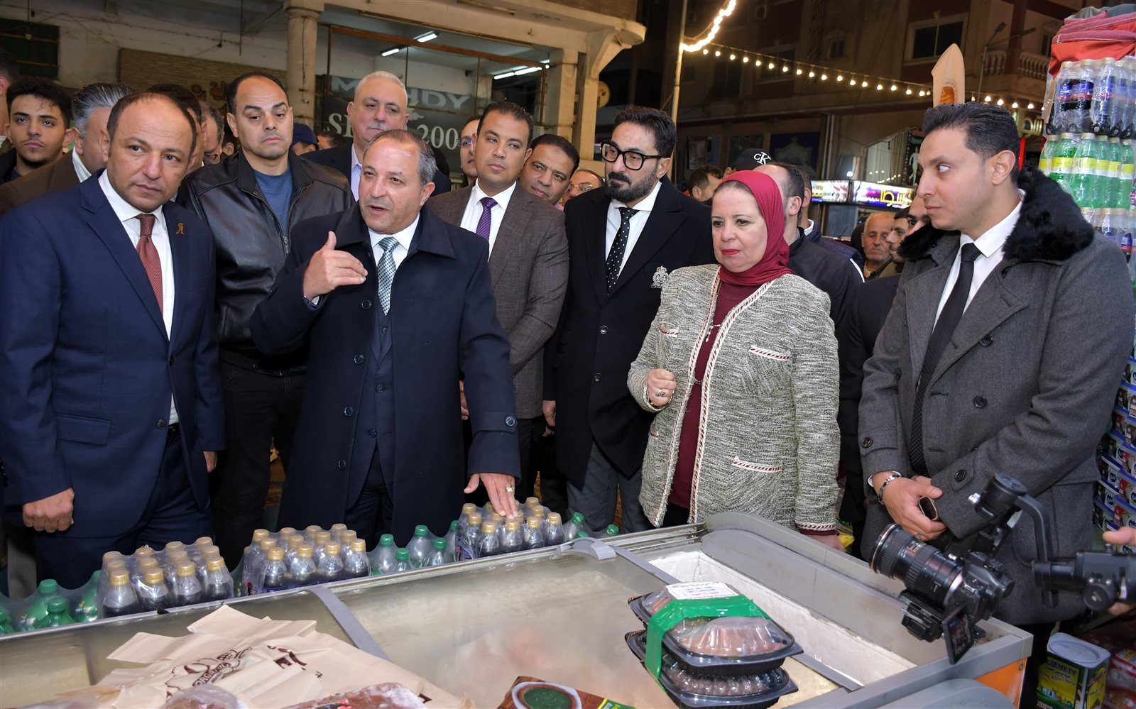 محافظ بورسعيد يفتتح معرض رمضان الخير