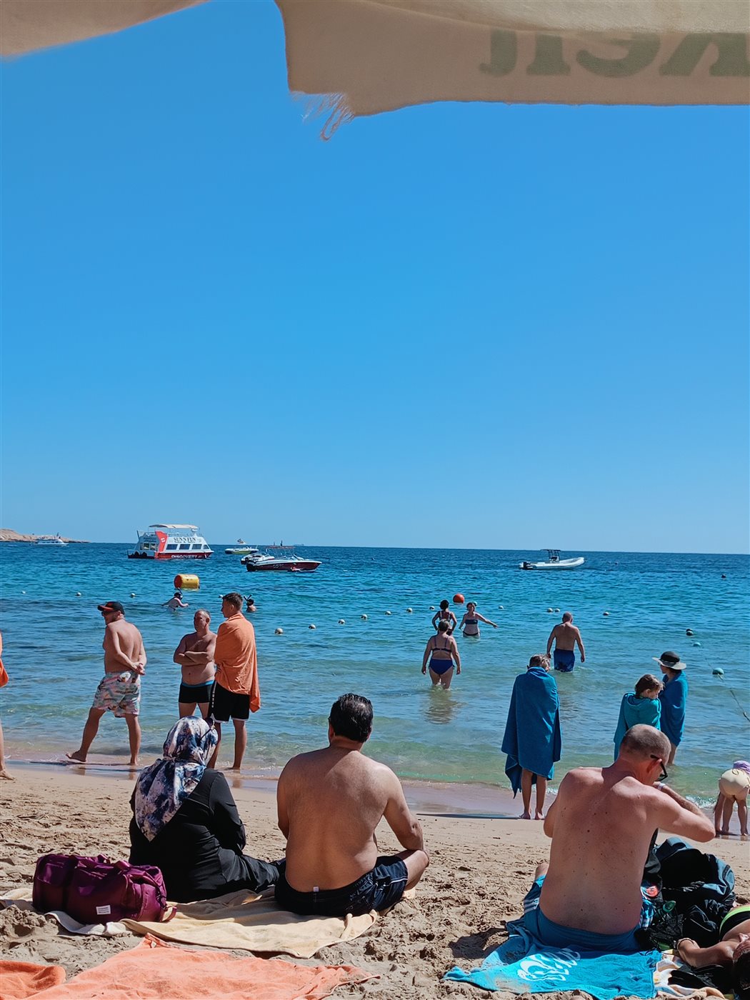 عودة الرحلات البحرية بشرم الشيخ بعد توقف ثلاثة أيام 