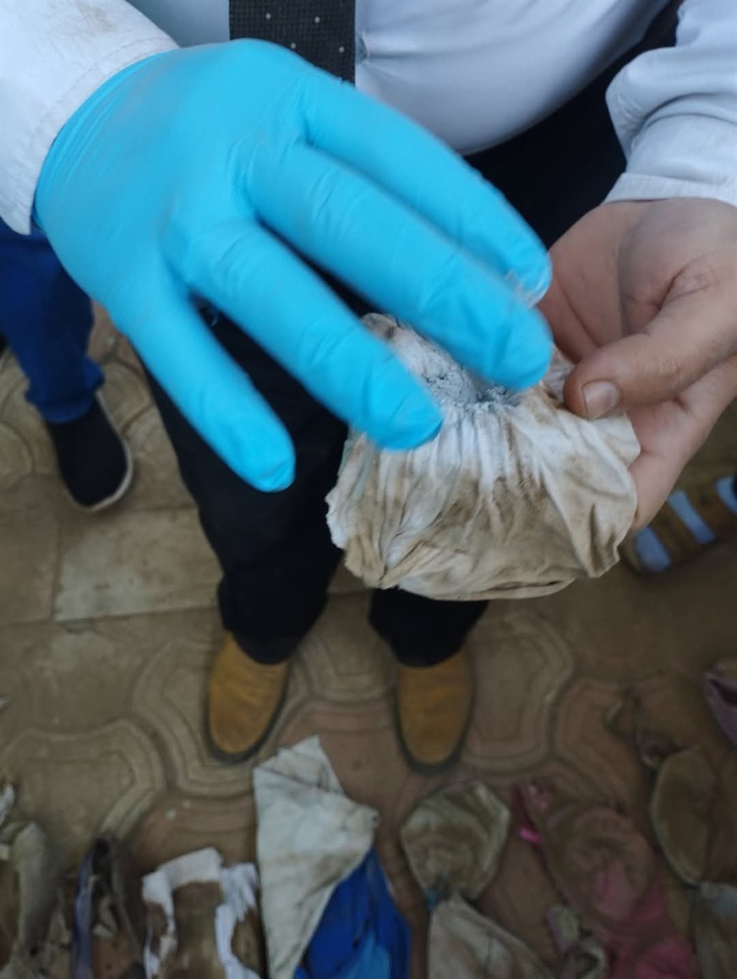 حملة تنظيف مقابر بالمنوفية تكشف أعمال سحر وملابس داخلية