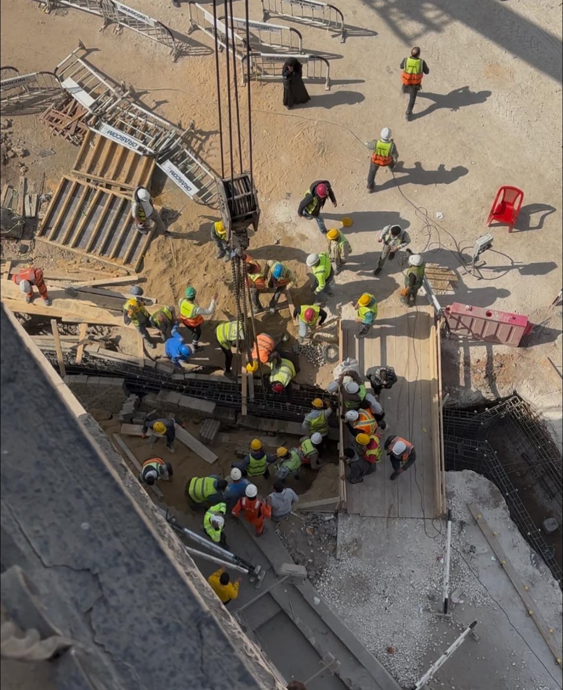 صور لعمال الحفر بمشروع الخط الرابع للمترو