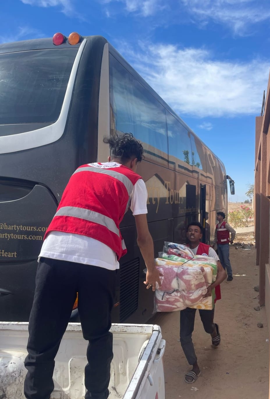 الهلال الاحمر بمدينتى حلايب وشلاتين 