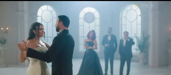 مسلسل في لحظة