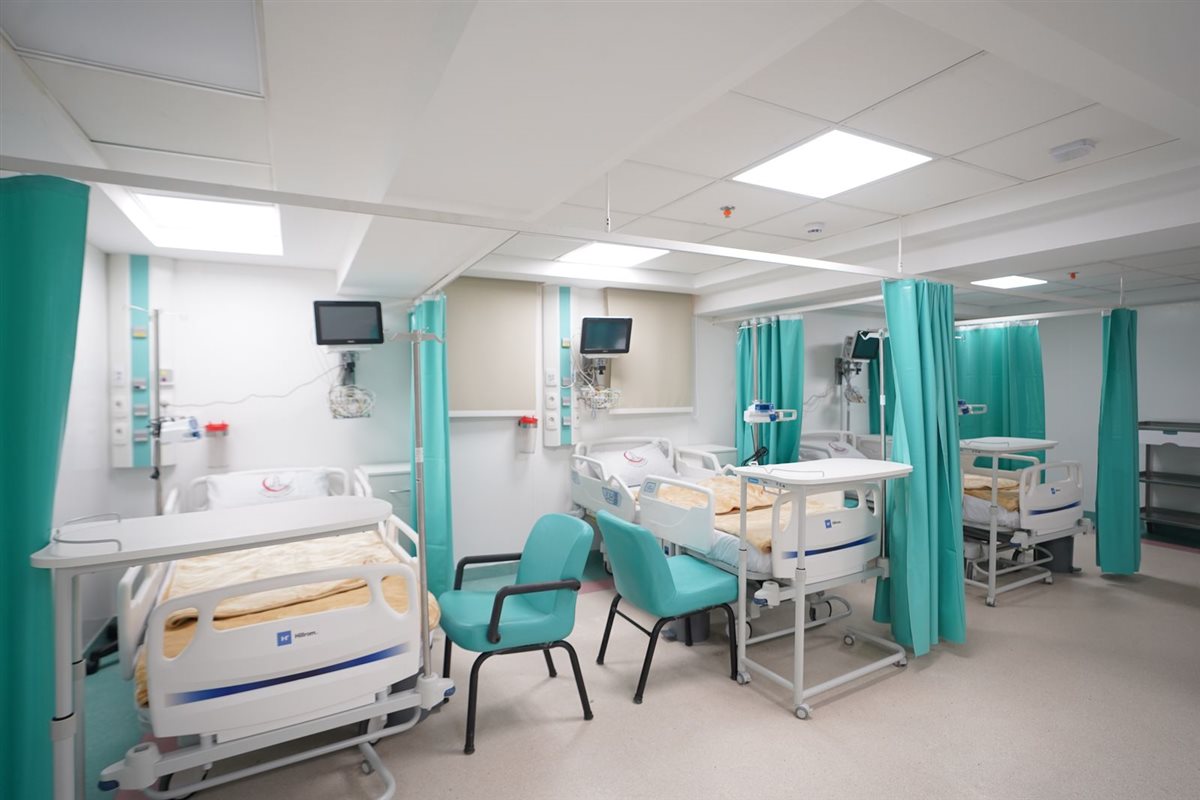 البنك الأهلي المصري يدعم مشروع المحضن المجاني بمستشفى النساء والتوليد