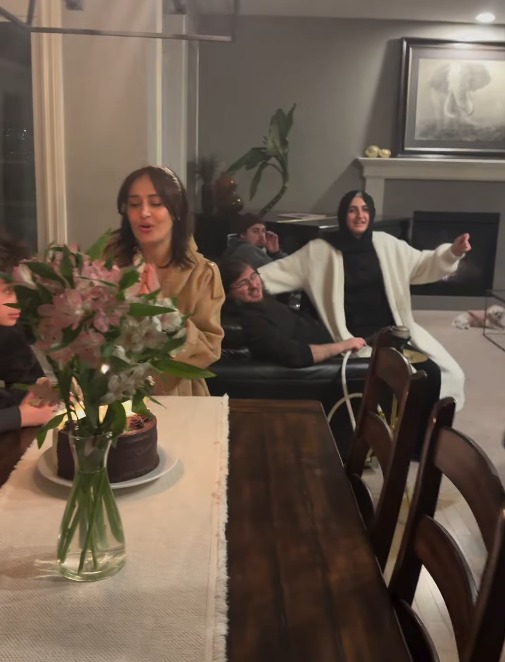 بحضور الأهل والأصدقاء.. حلا شيحة تحتفل بعيد ميلادها الـ 46 