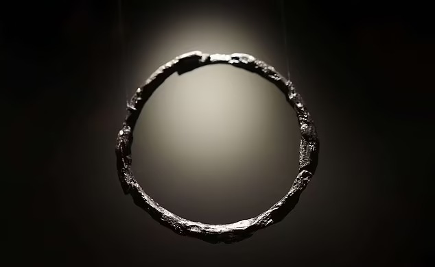 آثار بها معادن فضائية