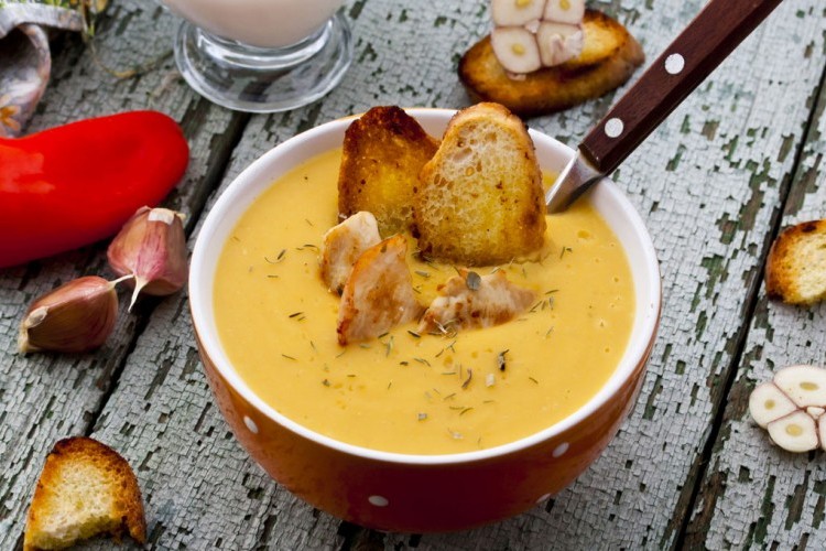 طريقة عمل العدس الأصفر بالشعرية