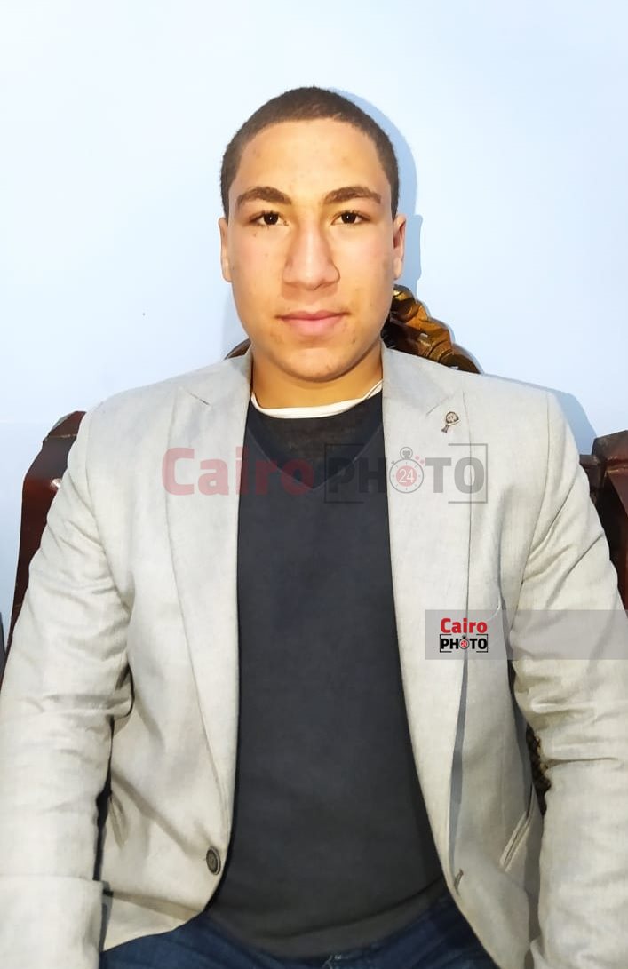 الفائز مع محمد رمضان