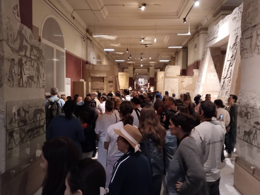 توافد الكثير من الزائرين على المتحف المصري بالتحرير