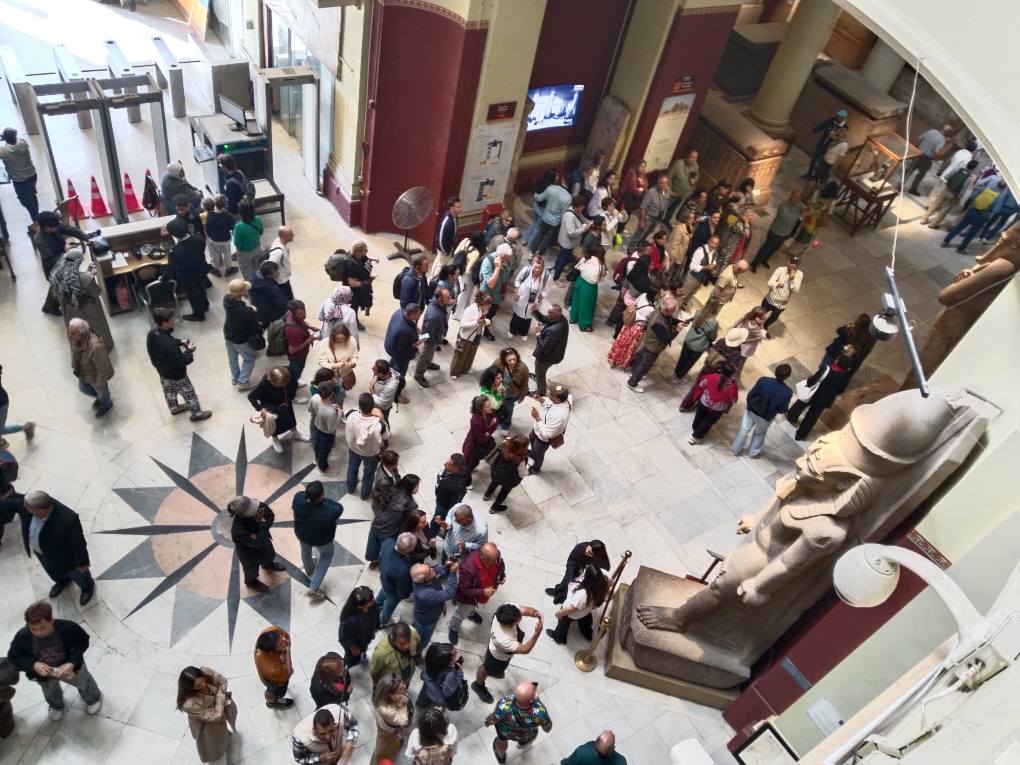 توافد الكثير من الزائرين على المتحف المصري بالتحرير