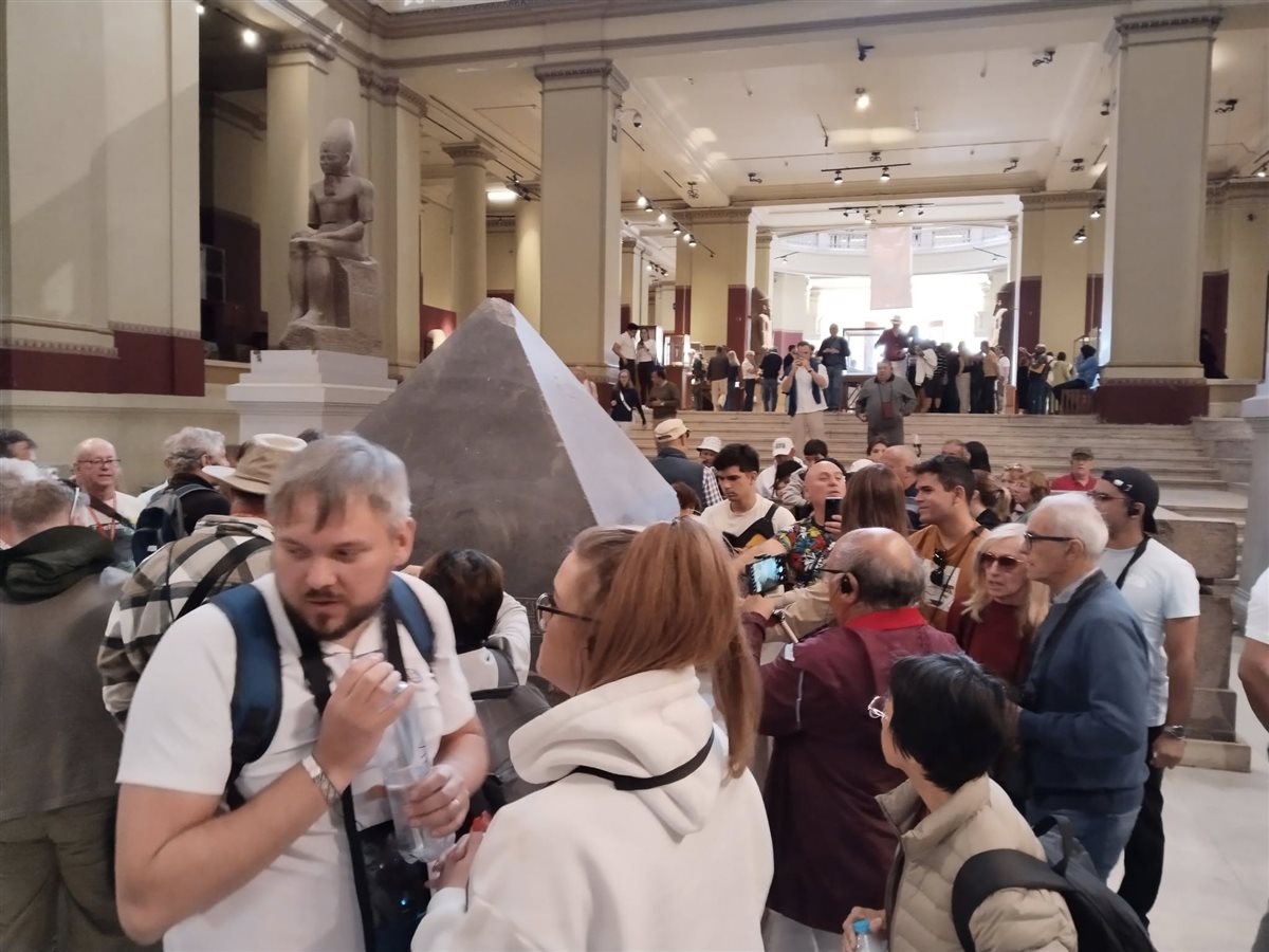 توافد الكثير من الزائرين على المتحف المصري بالتحرير