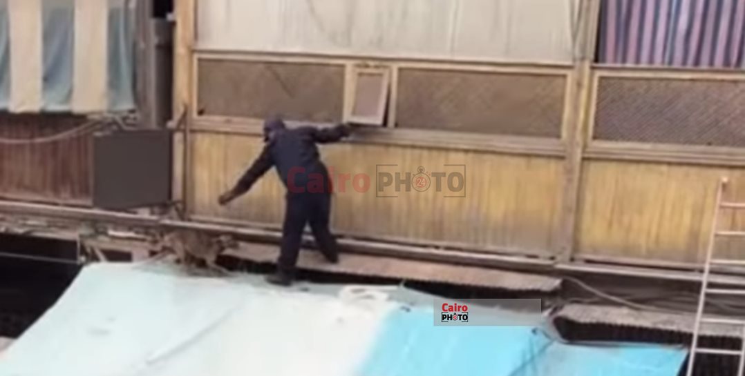 انقاذ كلب عالق ببورسعيد 