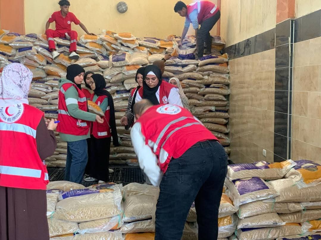 تجهيز قافلة إنسانية لأهل غزة