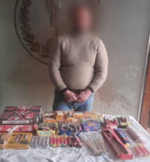 حملة أمنية علي متجري الألعاب النارية