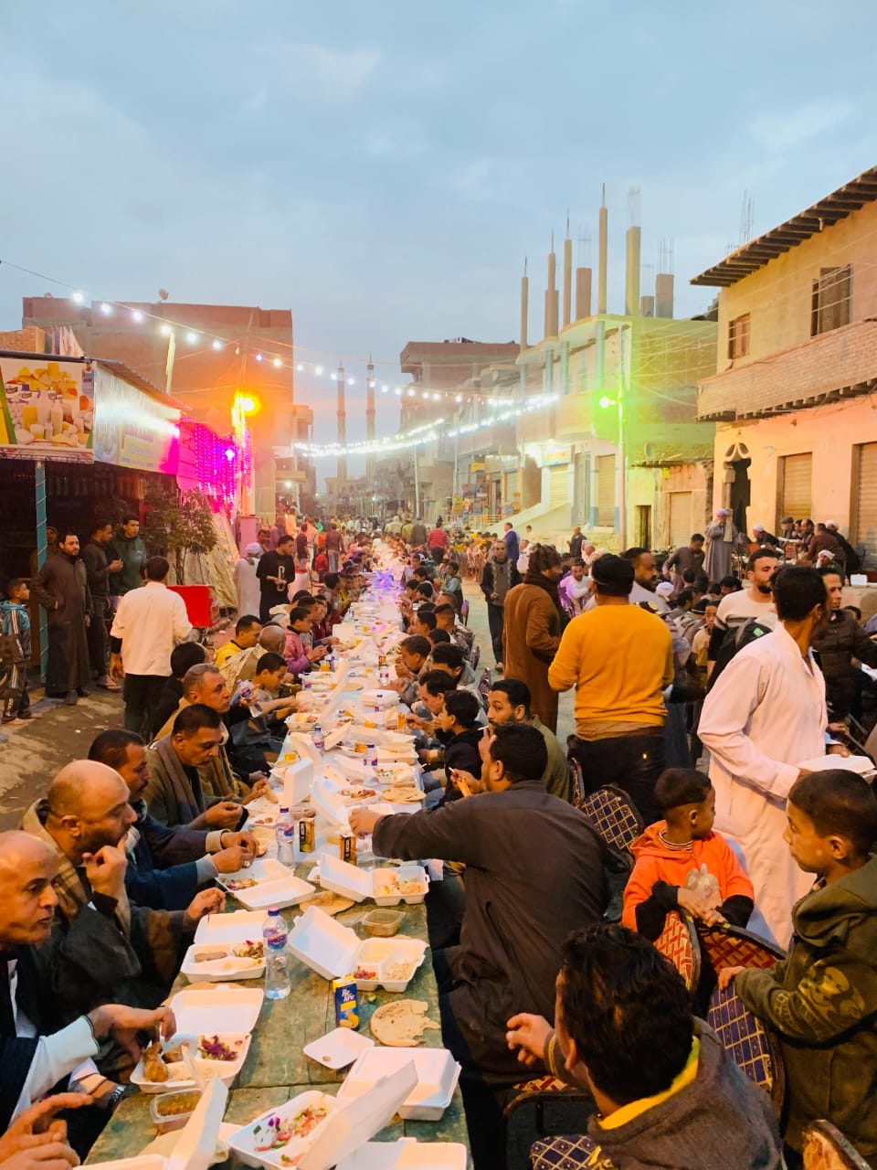 الإفطار الجماعي بقرية الروبيات بالفيوم