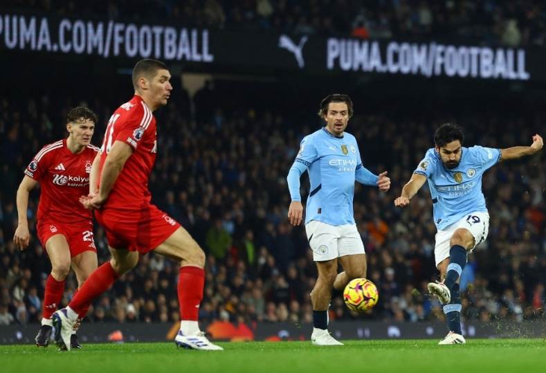 القنوات الناقلة لمشاهدة بث مباشر مباراة مانشستر سيتي ضد نوتينجهام فورست اليوم في الدوري الإنجليزي الممتاز