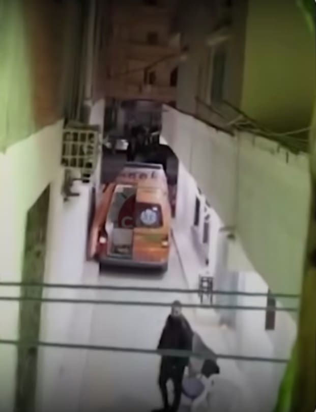 لحظة نقل جثامين ضحايا سفاح المعمورة 