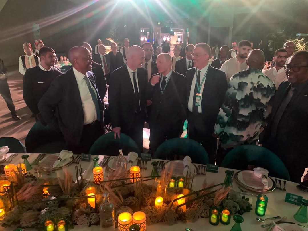 أبو ريدة صحبة إنفانتينو وموتسيبي