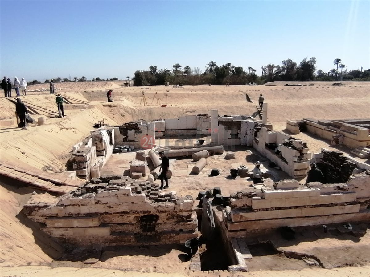ننشر صور بدء أعمال حفائر البعثة الفرنسية بمنطقة باويط الأثرية (2)