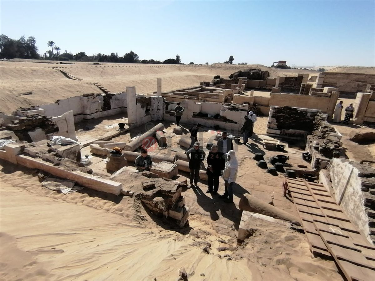 ننشر صور بدء أعمال حفائر البعثة الفرنسية بمنطقة باويط الأثرية (4)