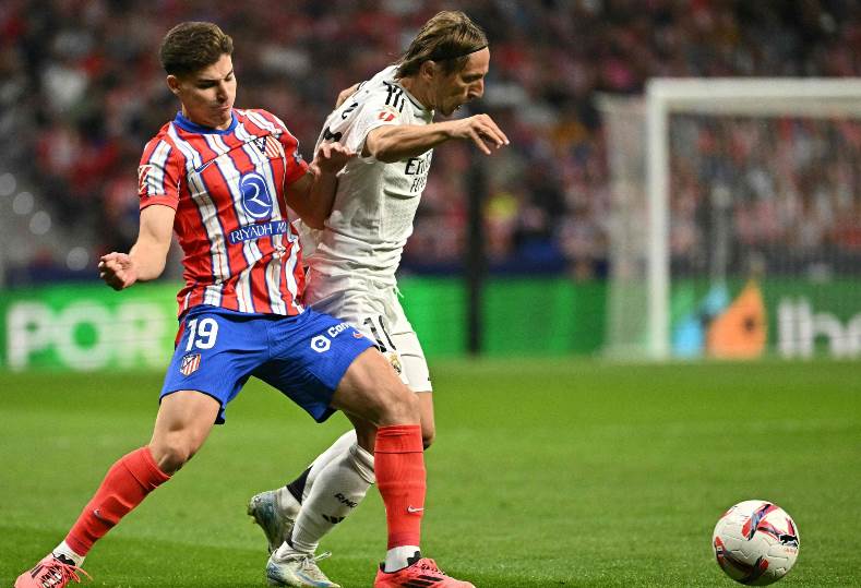 القنوات الناقلة لماتش ريال مدريد ضد أتلتيكو مدريد بث مباشر اليوم في إياب ثمن نهائي دوري أبطال أوروبا