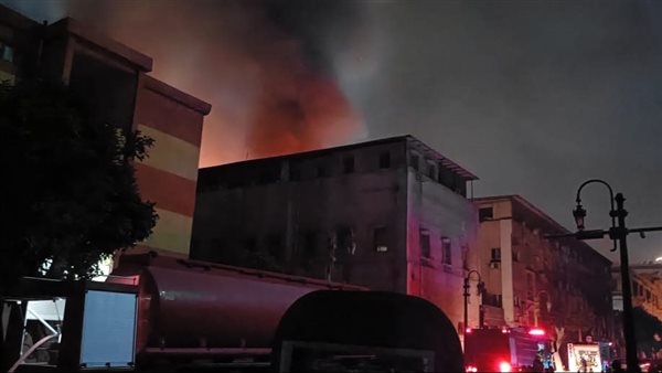 جانب من الحريق