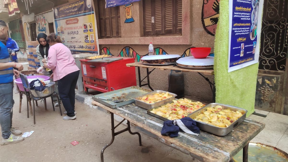 تحضيرات إفطار سكان عين شمس