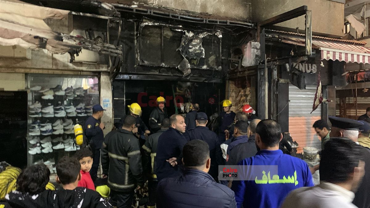 السيطرة على حريق هائل في منطقة سكنية تجارية ببورسعيد