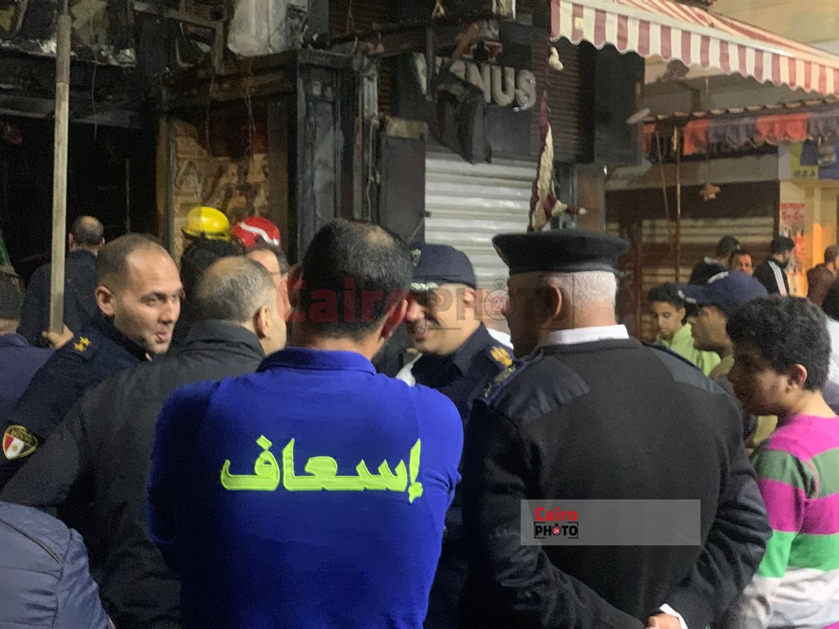 السيطرة على حريق هائل في منطقة سكنية تجارية ببورسعيد