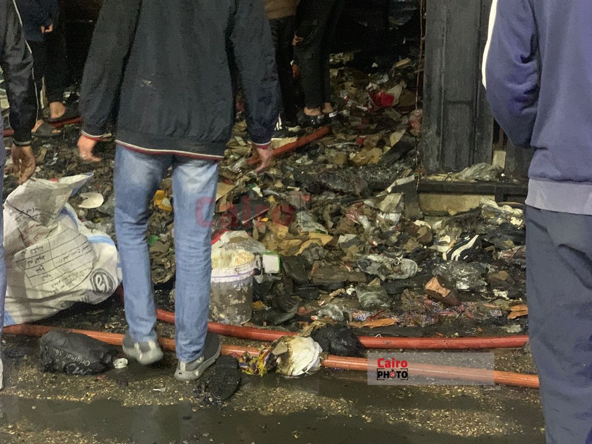 السيطرة على حريق هائل في منطقة سكنية تجارية ببورسعيد