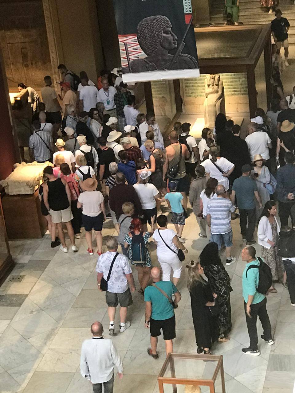 إقبال كبير من السائحين على المتحف المصري بالتحرير