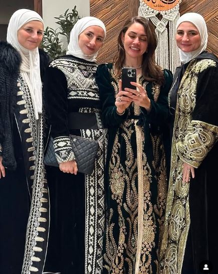 فدوى مواهب مع أسرتها