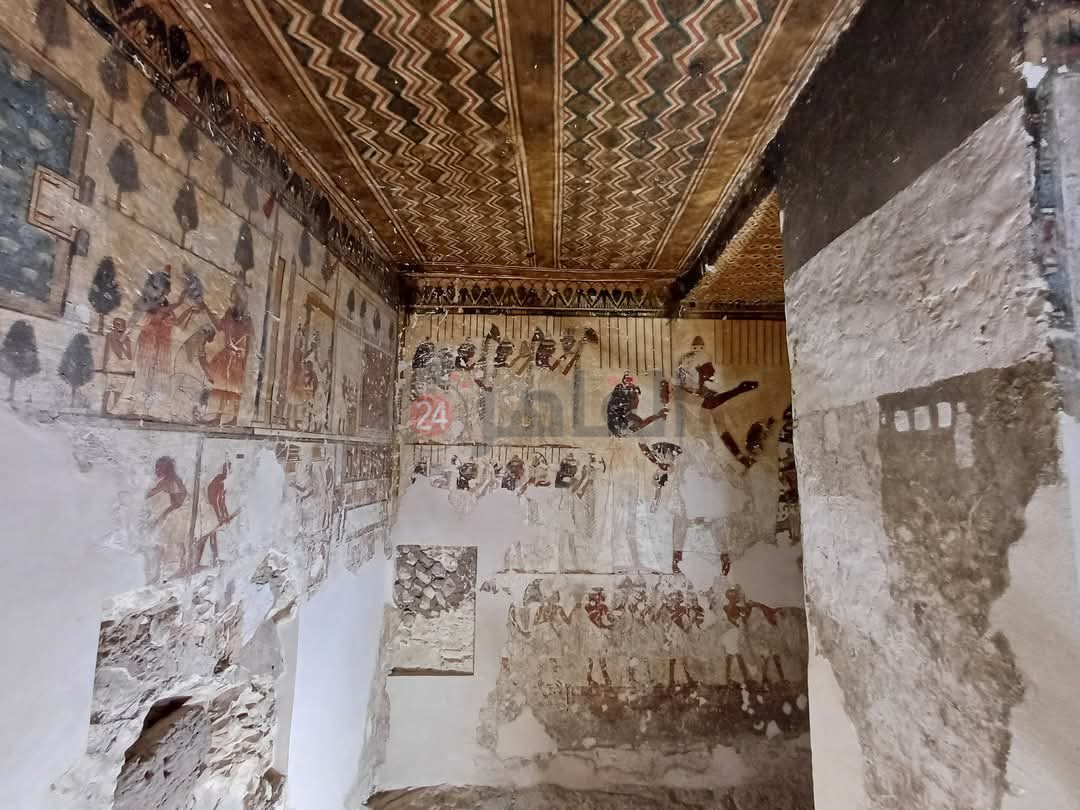 مقبرة نفرحتب من الداخل٤