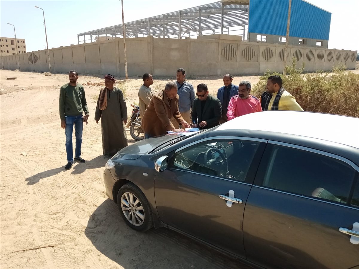 تسليم اراضي للاستثمار في الاقصر