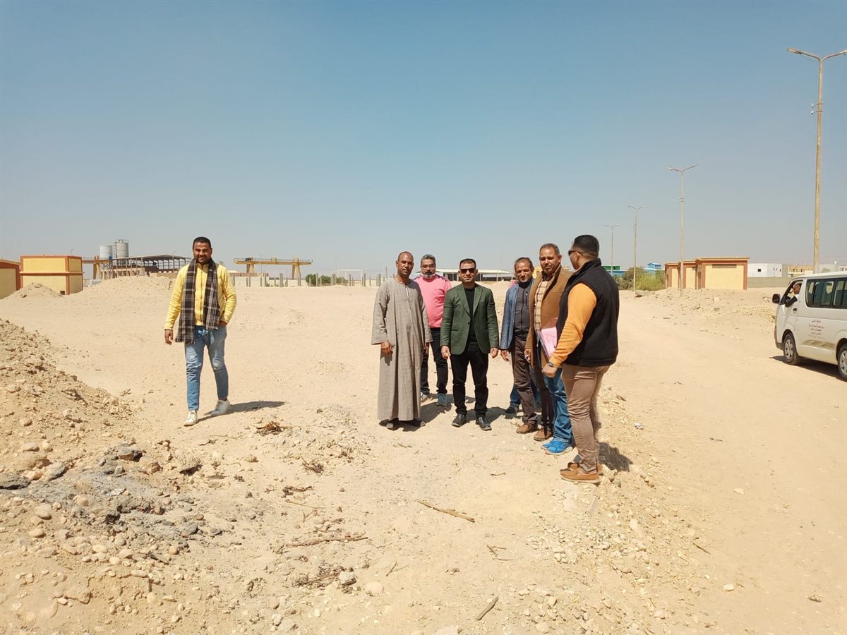 تسليم اراضي للاستثمار في الاقصر