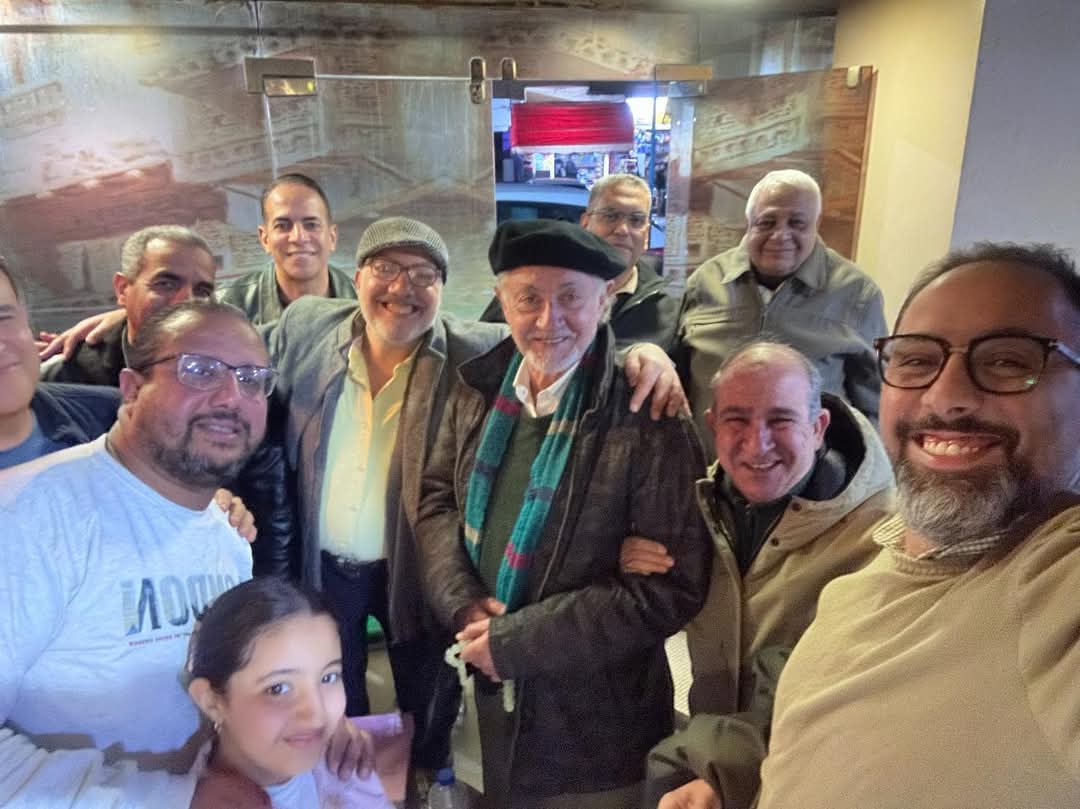 افطار الفنان عبد العزيز مخيون وأصدقائه بدمنهور