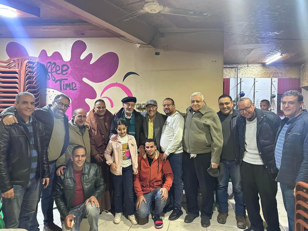 افطار الفنان عبد العزيز مخيون وأصدقائه بدمنهور