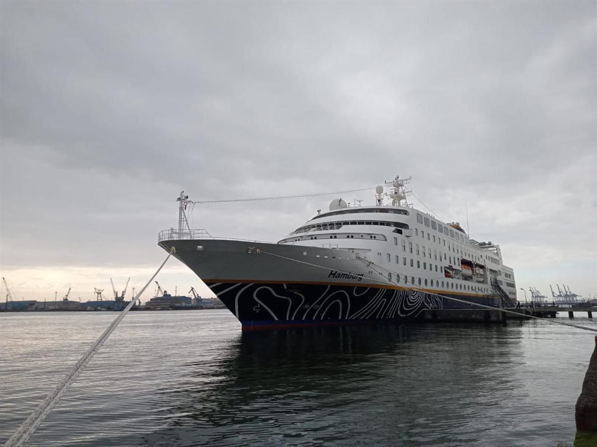السفينة السياحية M.S HAMBURG