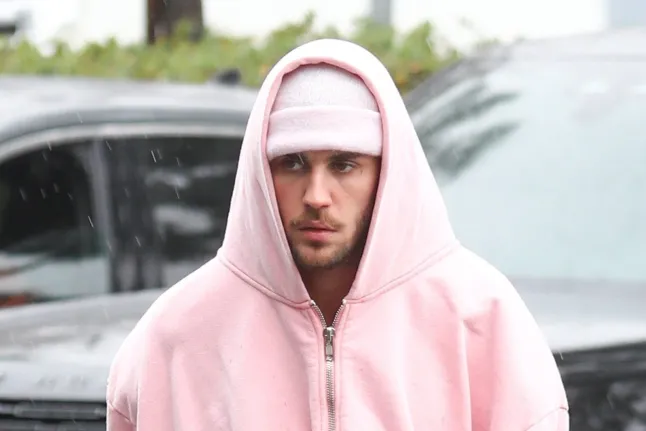 جاستن بيبر يثير قلق محبيه برسائل غامضة عن غضبه وصراعه مع ذاته