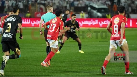 مباراة سابقة بين الأهلي والزمالك 