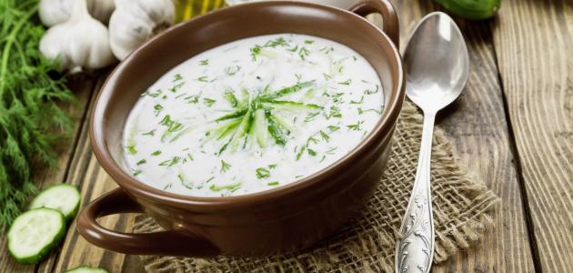 &nbsp;طريقة تحضير برياني دجاج وسلطة زبادي بالخيار لإفطار اليوم 26 من رمضان