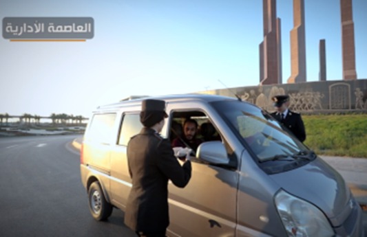 الداخلية توزع وجبات إفطار على المواطنين بالشوارع