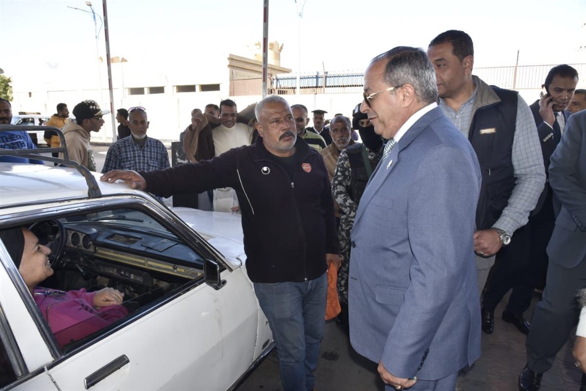 محافظ بورسعيد 