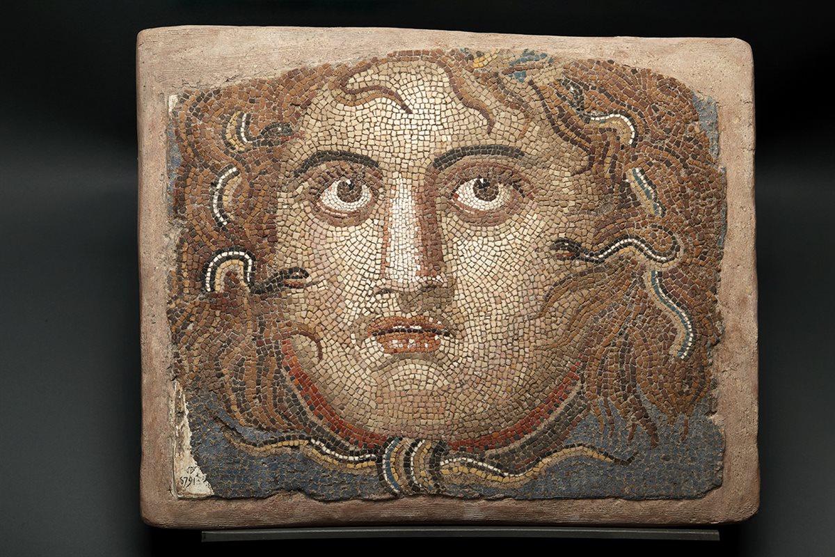 رأس الميدوزا