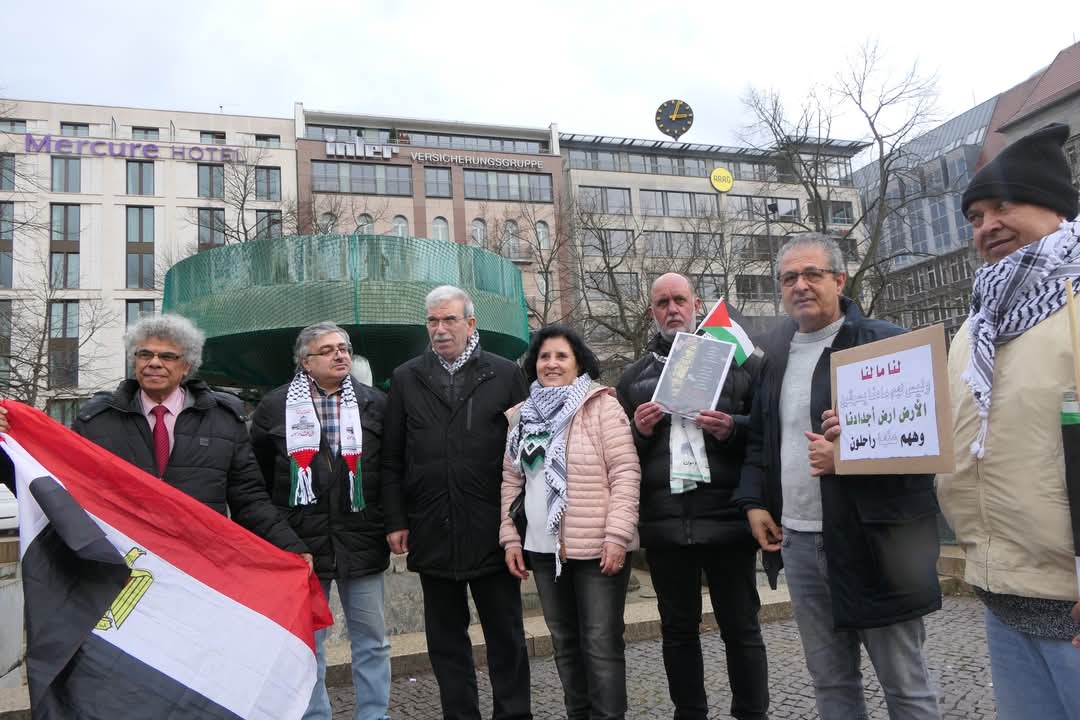 الجالية المصرية فى برلين تنظم وقفة لدعم الشعب الفلسطينى