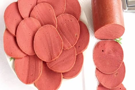 طريقة عمل اللانشون باللحمة